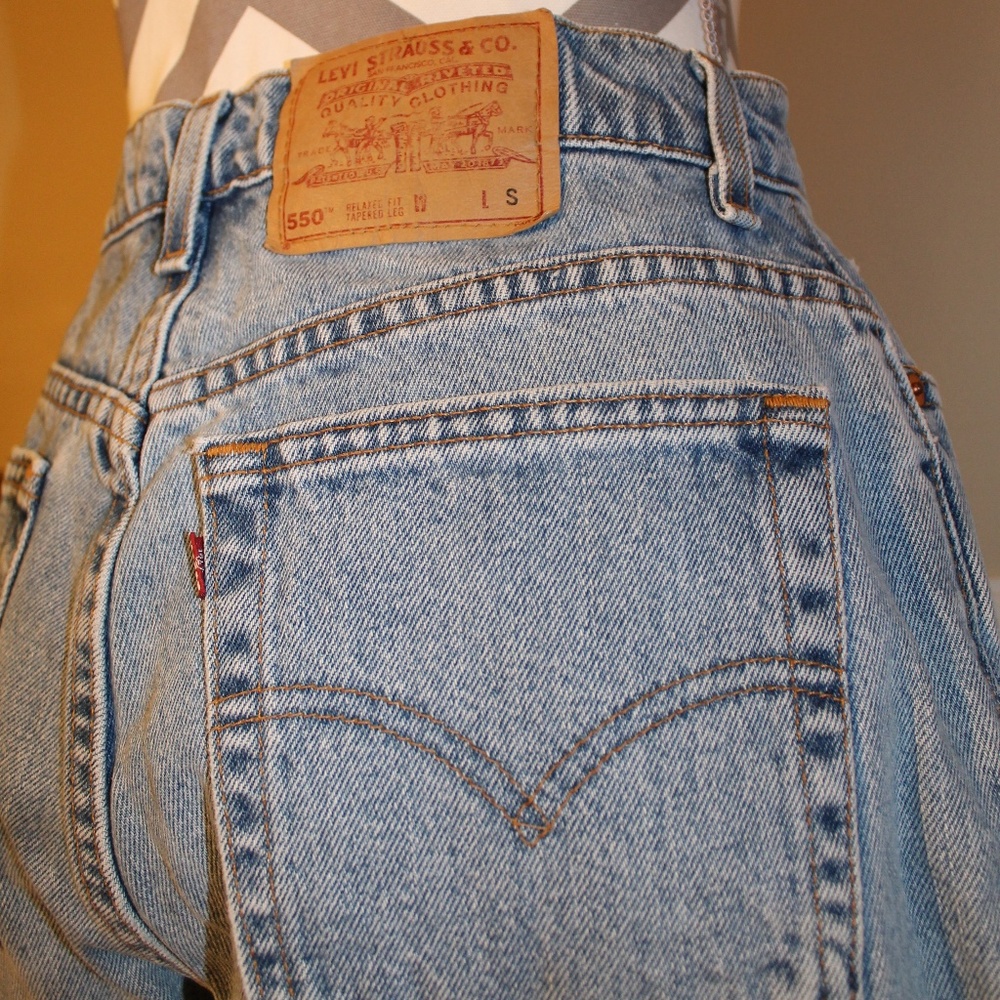 Vintage Levi's 550 Mom Jeans - Relaxed Tapered Leg